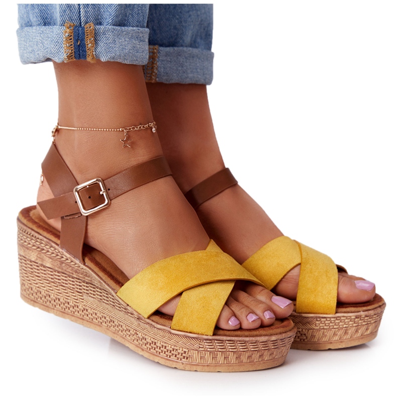 Gelbe Sandalen mit Keilabsatz S.Barski GD-38 braun