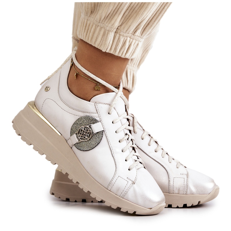 Sportschuhe aus Leder mit Keilabsatz Maciejka 05492-04 Beige