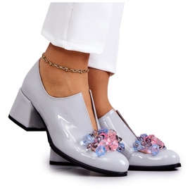 PA2 Glatte Schuhe aus lackiertem Leder mit grauer Delaver-Dekoration