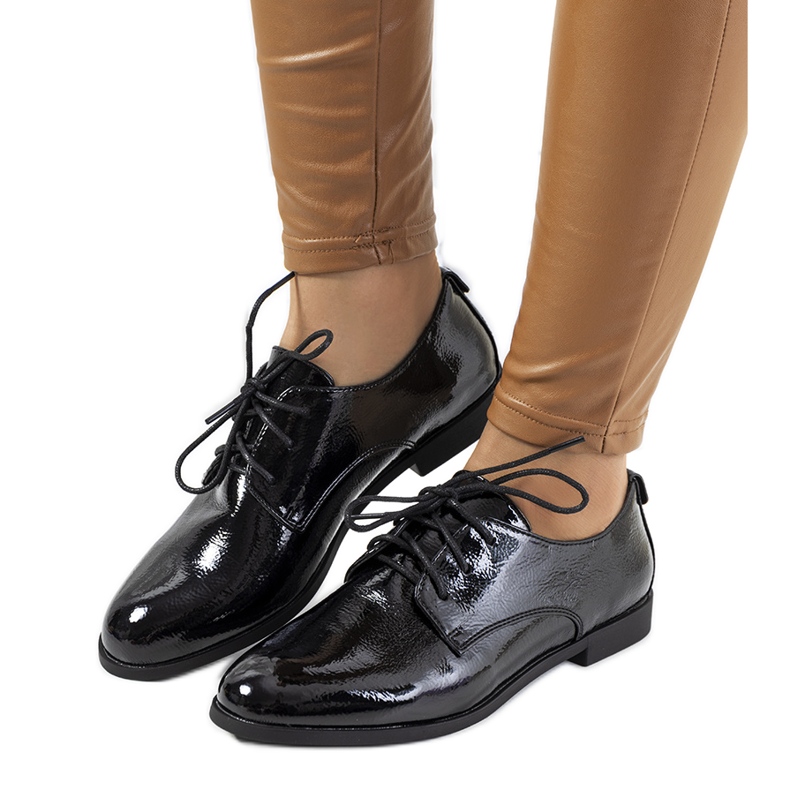 Schwarz lackierte Damenschuhe Gardi