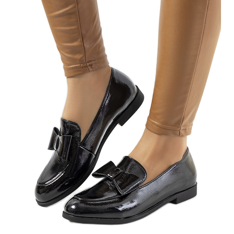 Schwarz lackierter Damenschuh Flora