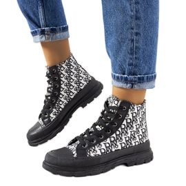 Schwarze Damenturnschuhe von Chester