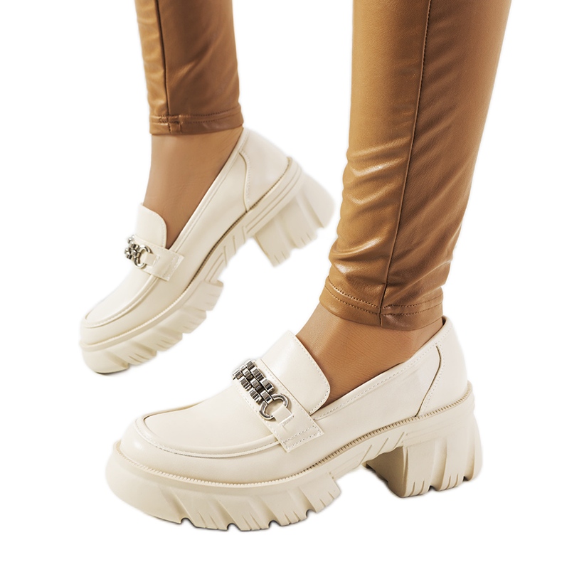 Beige Loafer auf dicker Ruth-Sohle