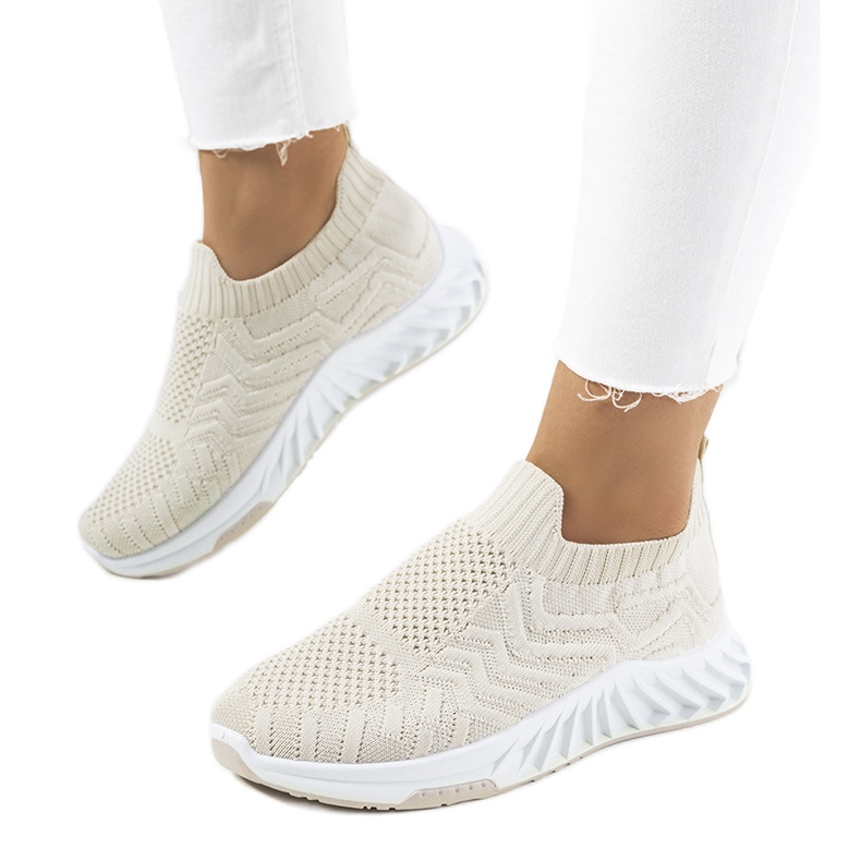 Beige Sportschuhe von Alexandrin