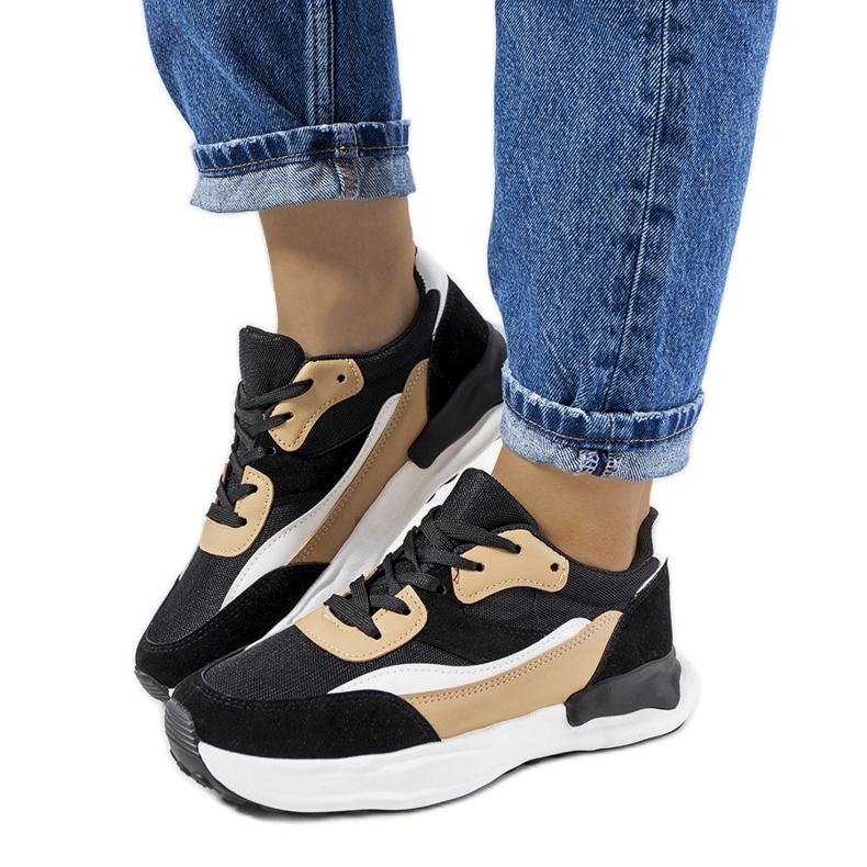 Schwarze Damen-Sneaker von Pagnotto beige