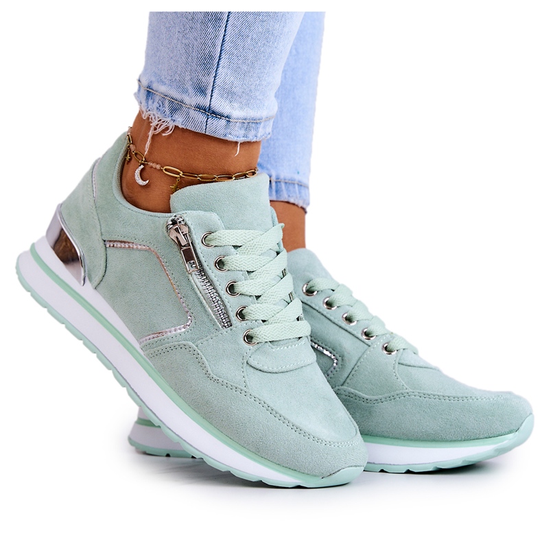 FB2 Sportschuhe aus Wildleder auf einer hellgrünen Riverside-Plattform