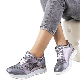 Graue Metallic-Sneakers von Torres