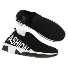 Schwarze Sportschuhe schlüpfen in Filippo W PAW224A