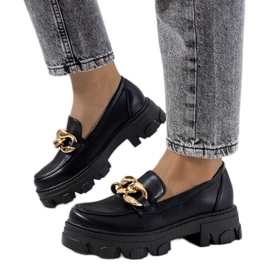 Schwarze Loafer mit Fouzia-Kette