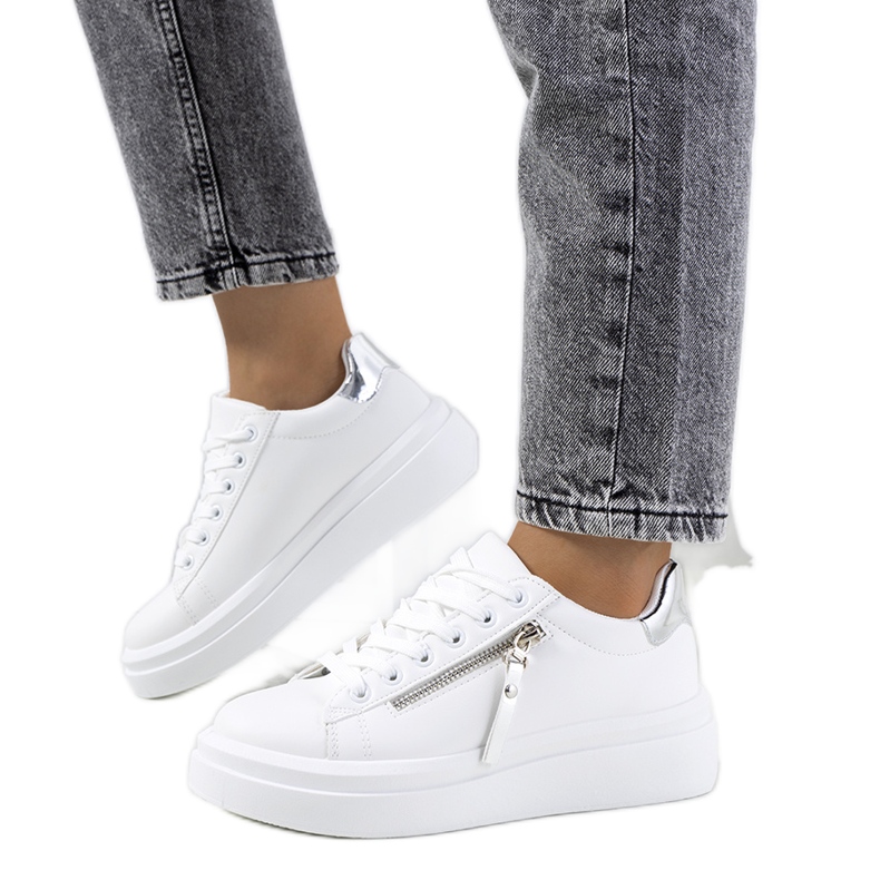 Weiß-silberne Damen-Turnschuhe von Tamis silber-