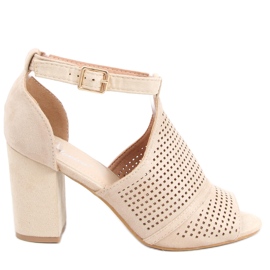 Durchbrochene Sandalen mit hohem Absatz Bahati Beige