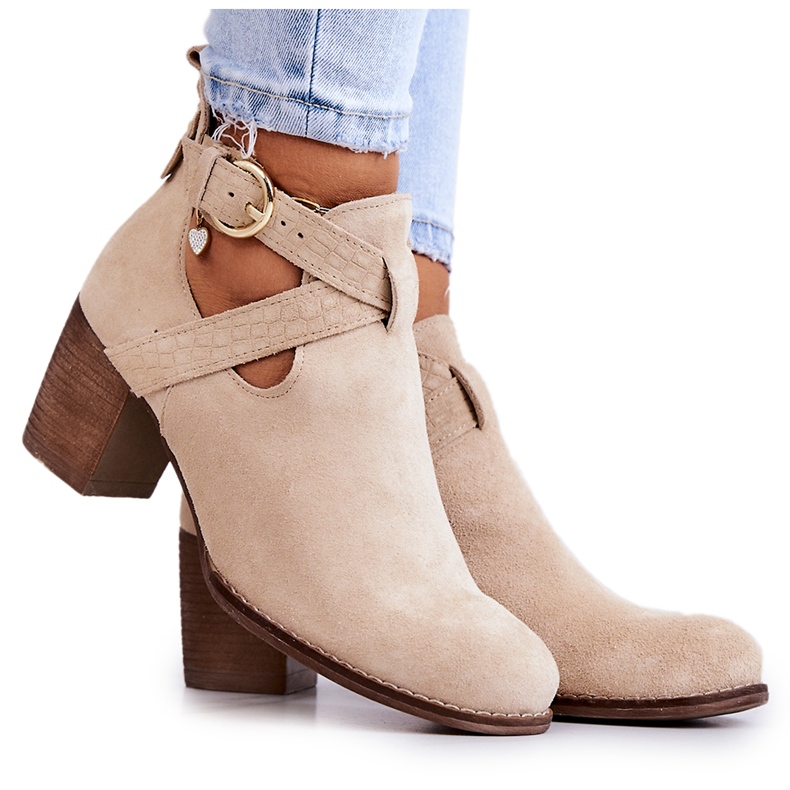 PL5 Lederstiefel mit einem Ausschnitt auf einem Pfosten Beige Axelle
