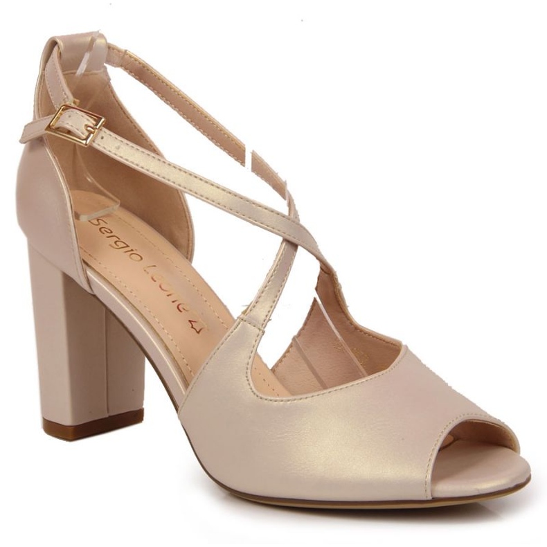 Sandalen auf einem Perlmuttpfosten Sergio Leone W SK210D beige