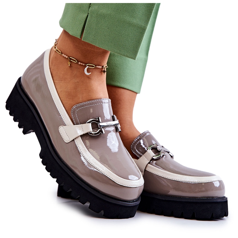 S.Barski Lackierte Damen-Loafer Beige-Weiß Cassida