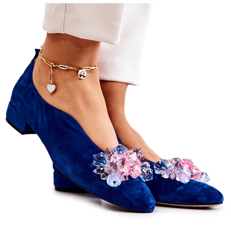 PA2 Elegante Wildlederschuhe mit marineblauer McQueen-Dekoration