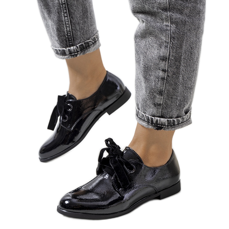 Schwarz lackierte Schuhe von Munter