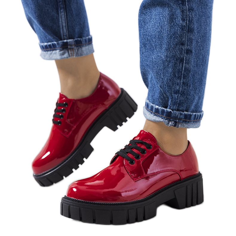 Rot lackierte Schuhe von Eileen