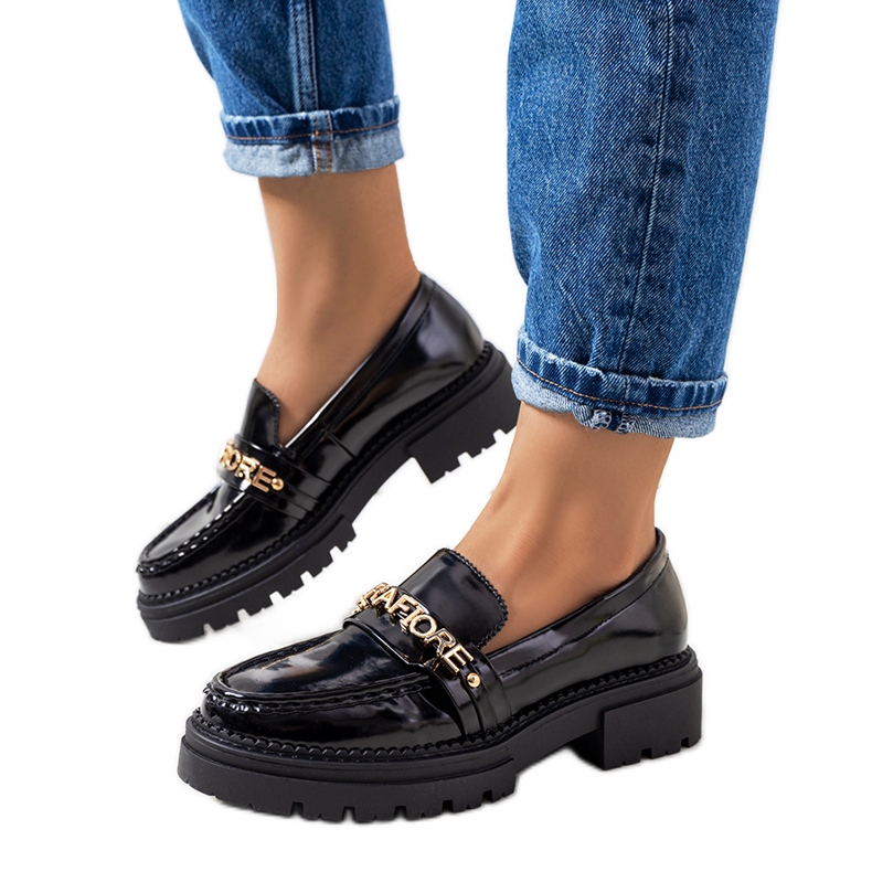 Schwarze Loafer auf hoher Beyza-Sohle