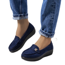 Marineblaue Loafer auf dem Stapper Wedge