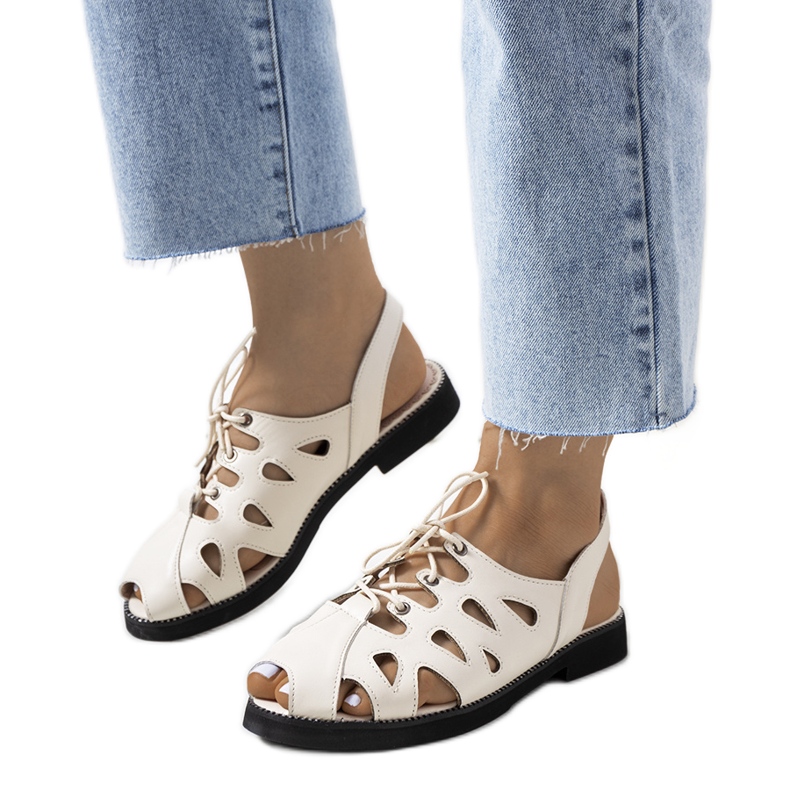 Beigefarbene Vlis-Sandalen zum Binden