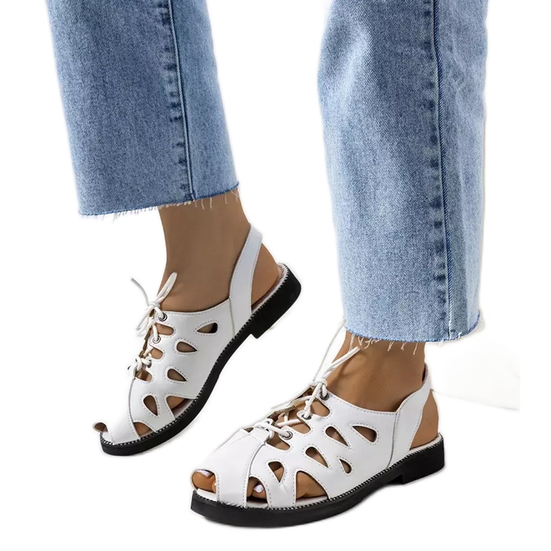 Vlis weiß gebundene Sandalen