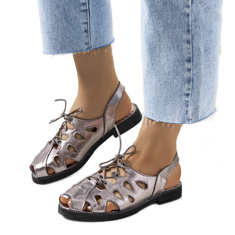 Vlis graue Schnürsandalen