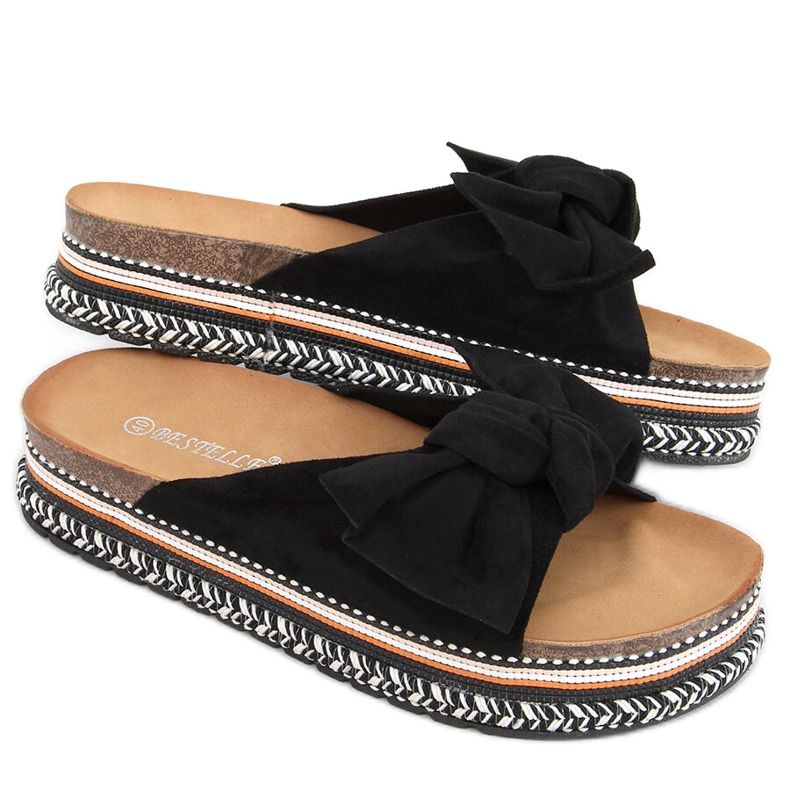 Flip-Flops auf einer dekorierten Lane Black-Sohle schwarz