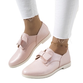 Rosa Brogues mit Korner-Schleife