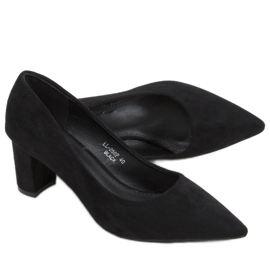 Pumps auf dem Durga Black Post schwarz