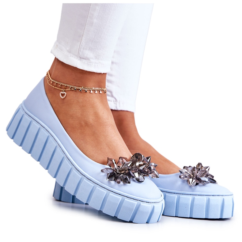 PA2 Lederballerinas auf einer Plattform mit einem hellblauen Ladette-Ornament