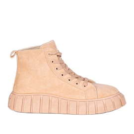 Beige Turnschuhe auf der Martha-Plattform