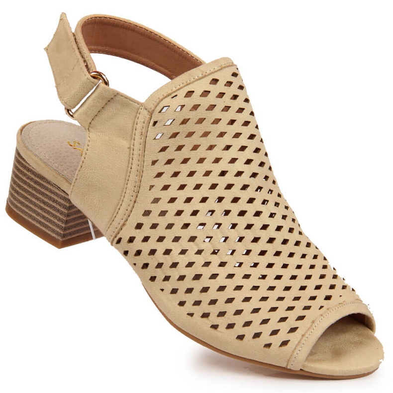 Beige durchbrochene Damensandalen Sabatina