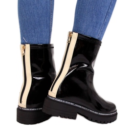 S.Barski Schwarze Lackstiefel von S. Barski