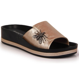 Damenschuhe mit Keilabsatz in Gold mit einer Vinceza-Fliege golden