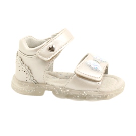 Evento Mädchensandalen mit einem Bogen 22Z23-4780 Silber