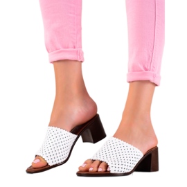 W. Potocki Lederpantoffeln auf Absatz Potocki weiß