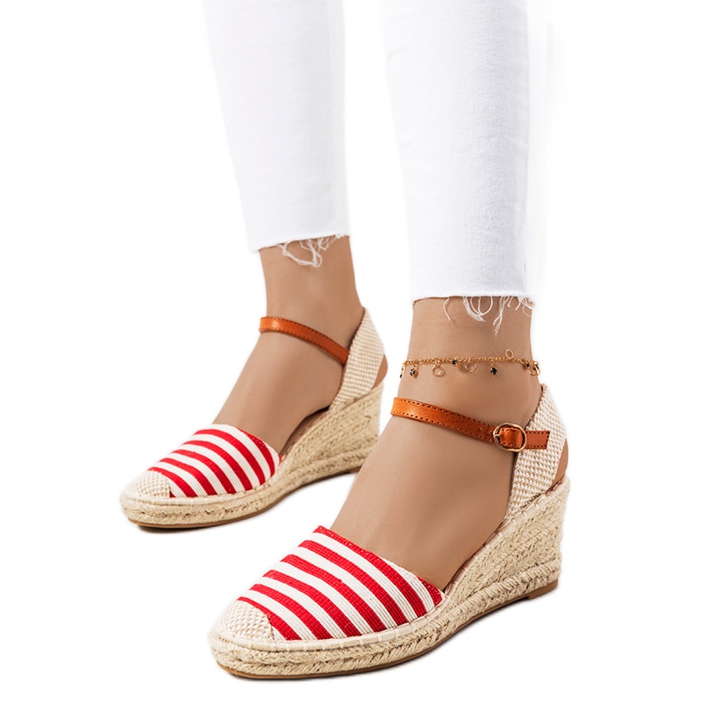Rote Espadrilles auf dem Garvan Wedge beige