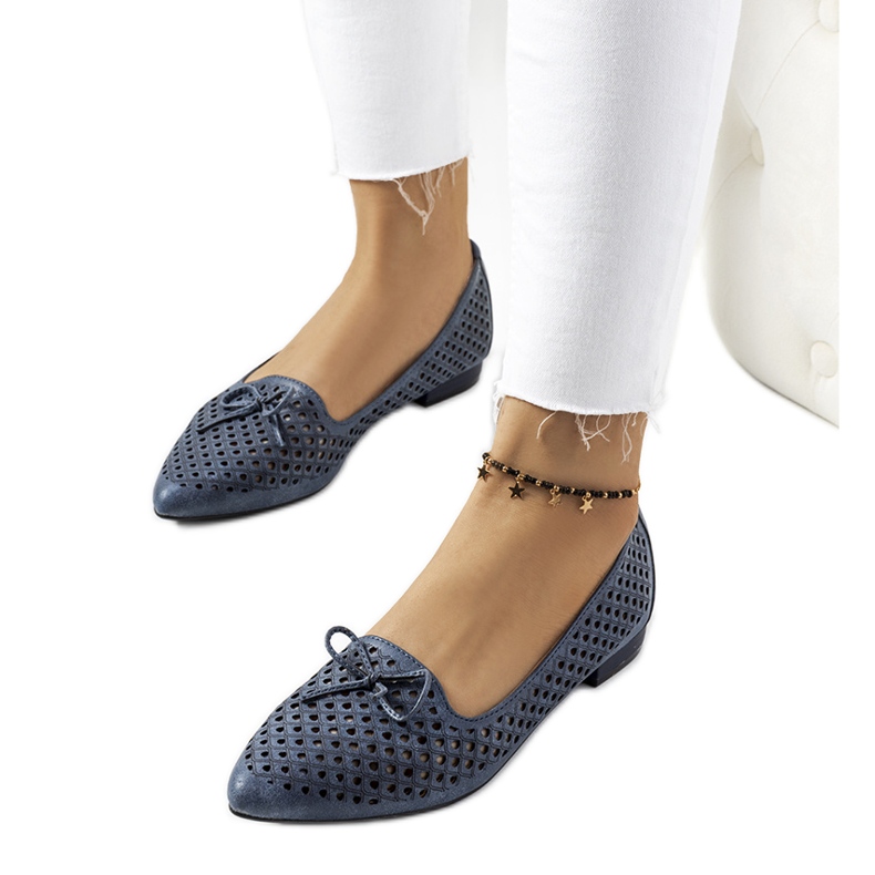 Gayle marineblaue durchbrochene Ballerinas