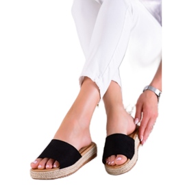 TRENDI Modische Hausschuhe auf der Plattform schwarz