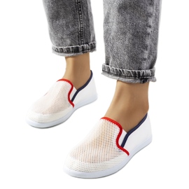 Weiße Turnschuhe von Annika