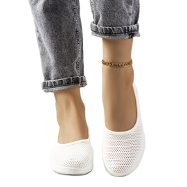 Ilse beige durchbrochene Turnschuhe ecru