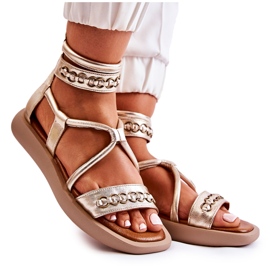 Ledersandalen auf der Plattform Maciejka 05559-25 Golden