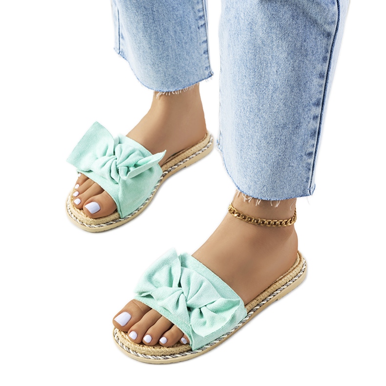 Grüne Hausschuhe mit Schleife Avi