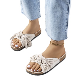 Beige Hausschuhe mit Fransen von Laderies