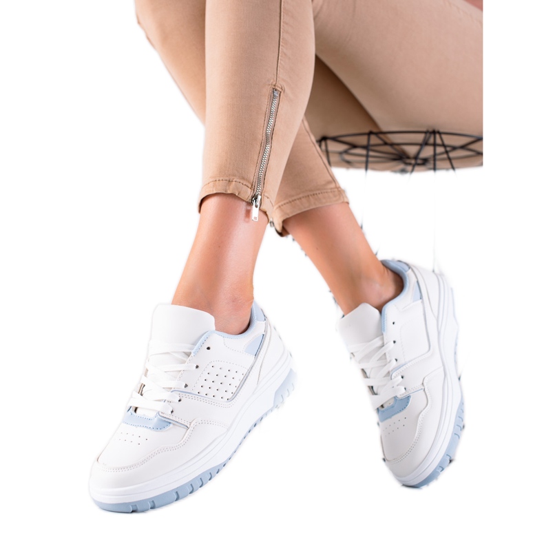 DK Sportschuhe auf der Plattform blau