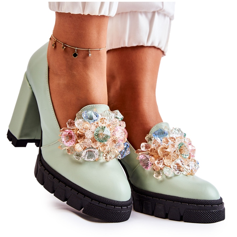 PA2 Elegante Pumps mit glattem grünem Caterine-Ornament