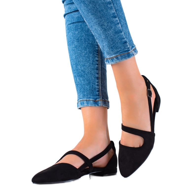 T.Sokolski Schwarze Ballerinas mit Ausschnitt