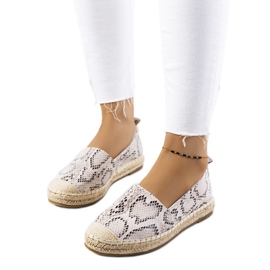 Beige Espadrilles für Damen von Cergy braun