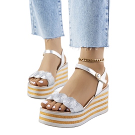 Hanan Keilsandalen in Silber