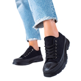 SHELOVET Schwarze Turnschuhe auf der Plattform